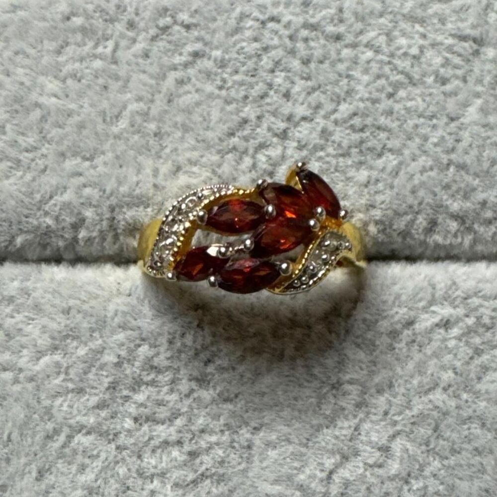 Marquise Women's Red and Gold Jewellery